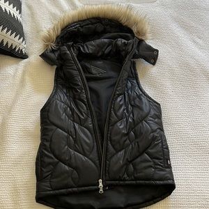 Vans puffer vest
